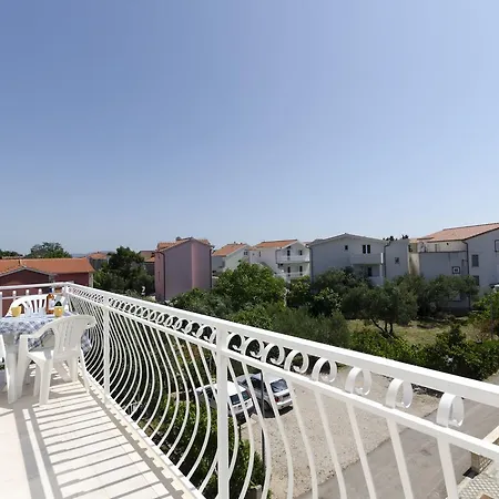 Dana Apartment Srima
